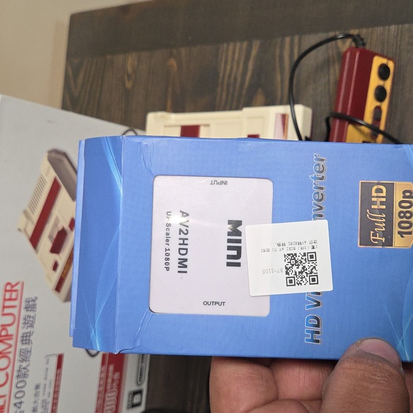 Retro Family Computer Console with Controllers Nintendo mini clone - Picture 4 of 8